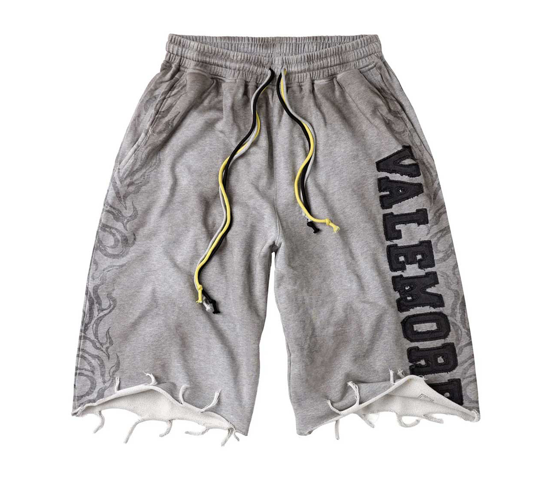 Vale 'Valemore' 3/4 Shorts (Gray)